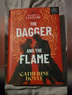 The Dagger and the Flame by Catherine Doyle - Hardcover